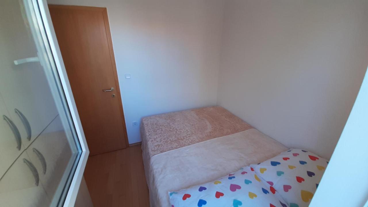 Apartments Puky Dreams Novalja Exterior photo